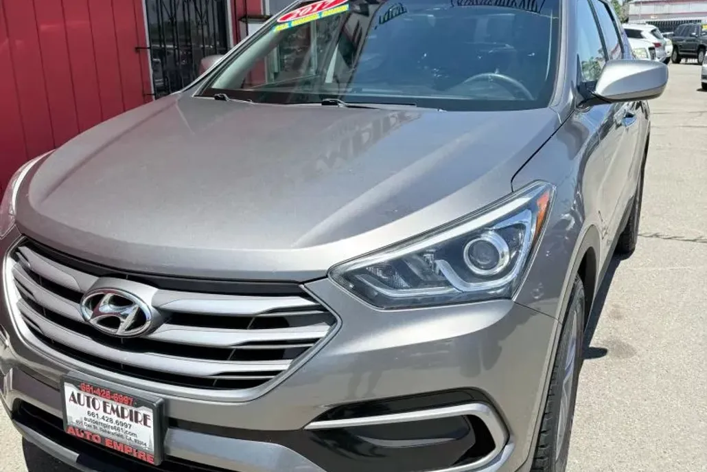 2017 Hyundai Santa Fe Sport photo 1