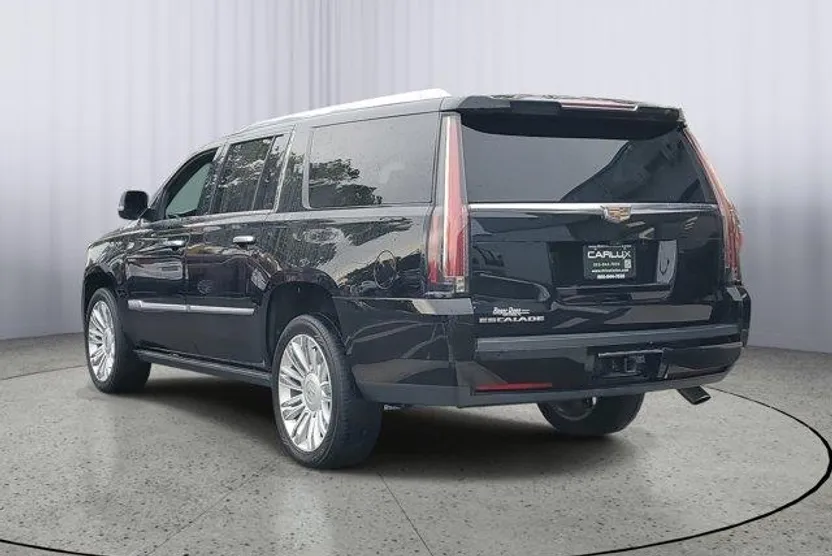2020 Cadillac Escalade ESV Platinum photo 1