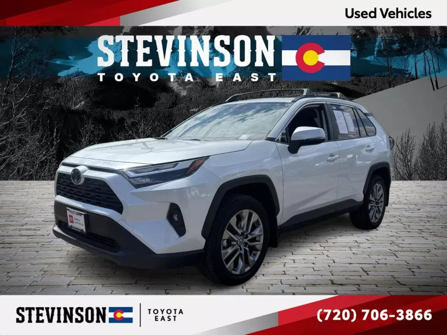 2023 Toyota RAV4 XLE Premium photo 1