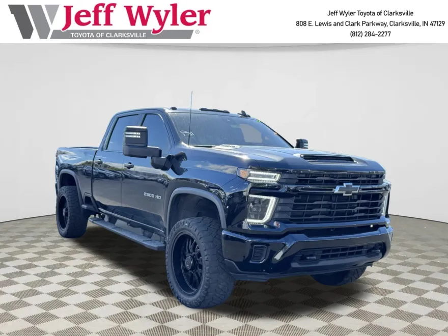 2024 Chevrolet Silverado 2500HD Custom photo 1