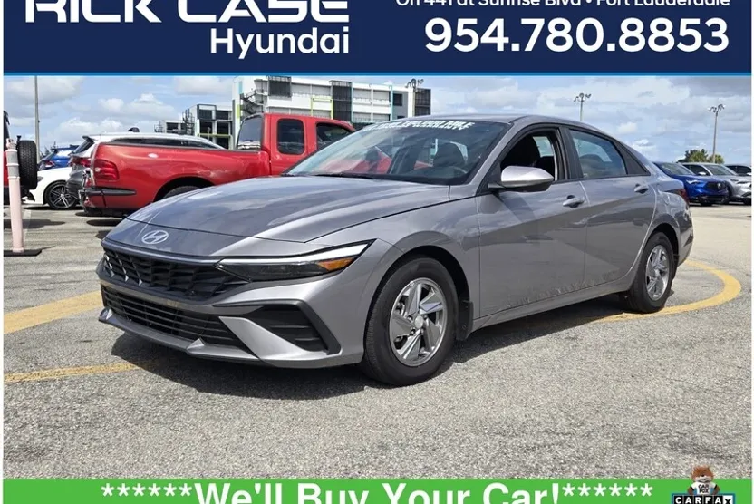 2025 Hyundai Elantra SE photo 1