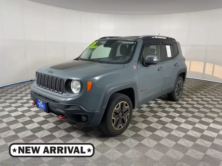 2015 Jeep Renegade Trailhawk photo 1
