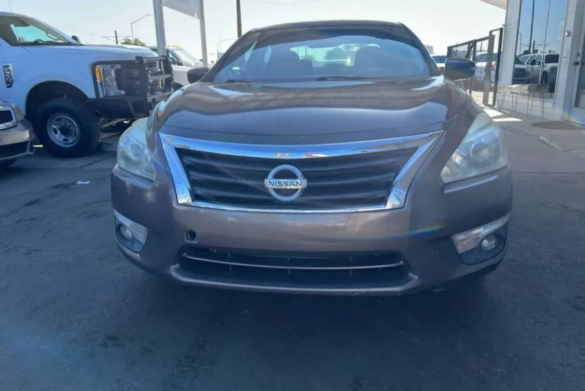 2013 Nissan Altima 2.5 SL photo 1
