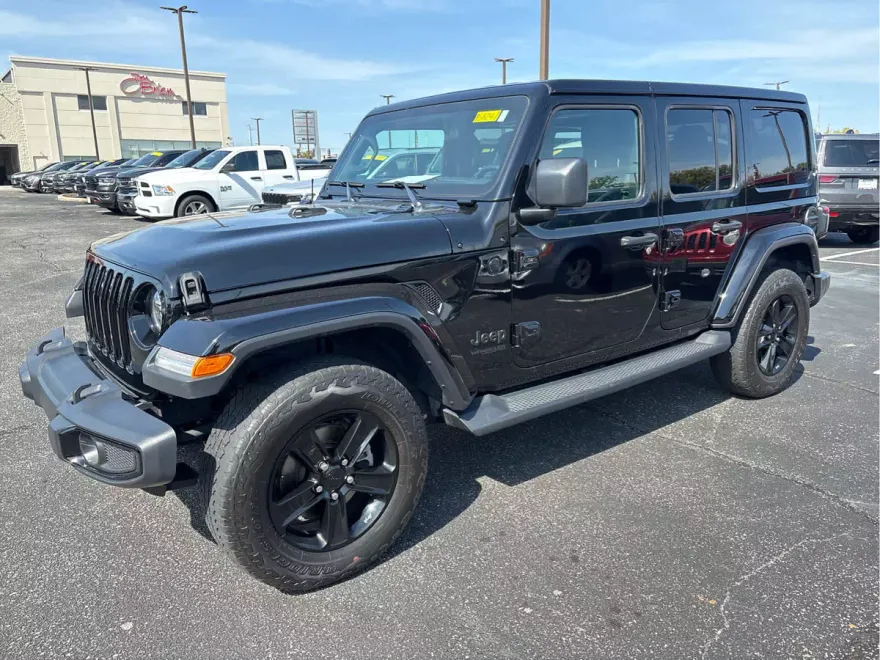 2021 Jeep Wrangler Unlimited Sahara Altitude photo 1