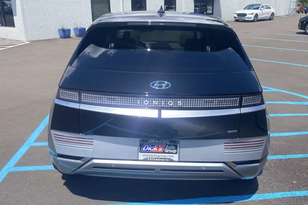 2024 Hyundai Ioniq 5 Limited photo 1