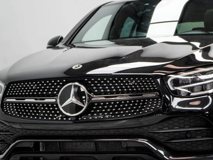 2022 Mercedes Benz GLC 300 4MATIC Coupe photo 2