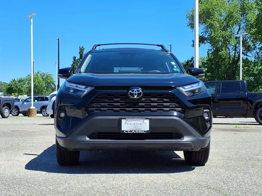 2024 Toyota RAV4 XLE Premium photo 1