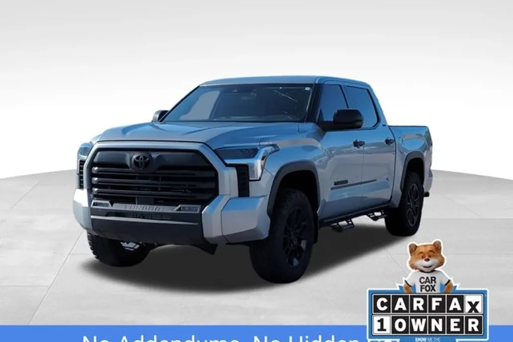 2024 Toyota Tundra SR5 CrewMax photo 1