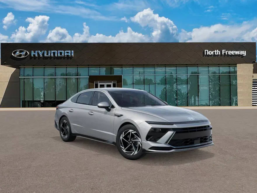 2026 Hyundai Sonata SEL Sport photo 1
