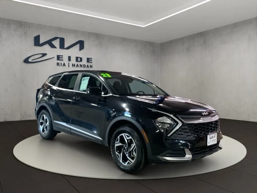 2023 Kia Sportage LX photo 1