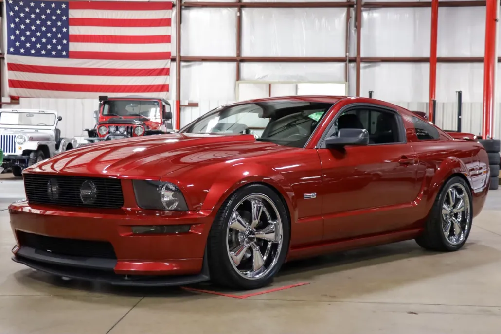 2006 Ford Mustang GT Deluxe photo 1