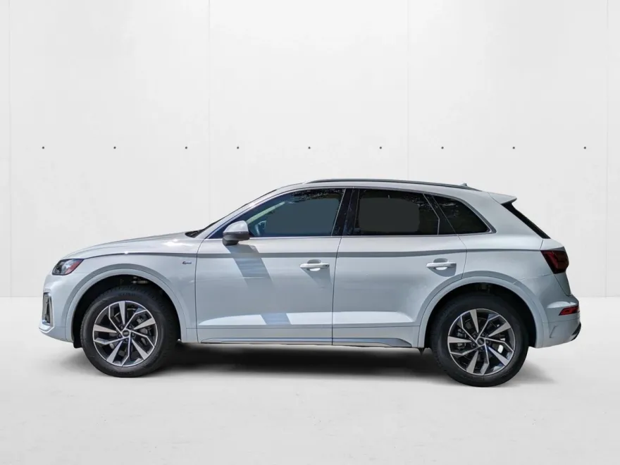 2025 Audi Q5 S line Premium Plus photo 1