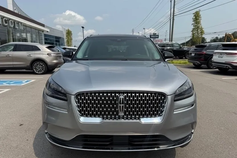 2022 Lincoln Corsair Standard photo 1