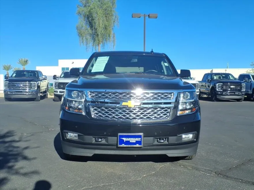 2019 Chevrolet Tahoe LT photo 1