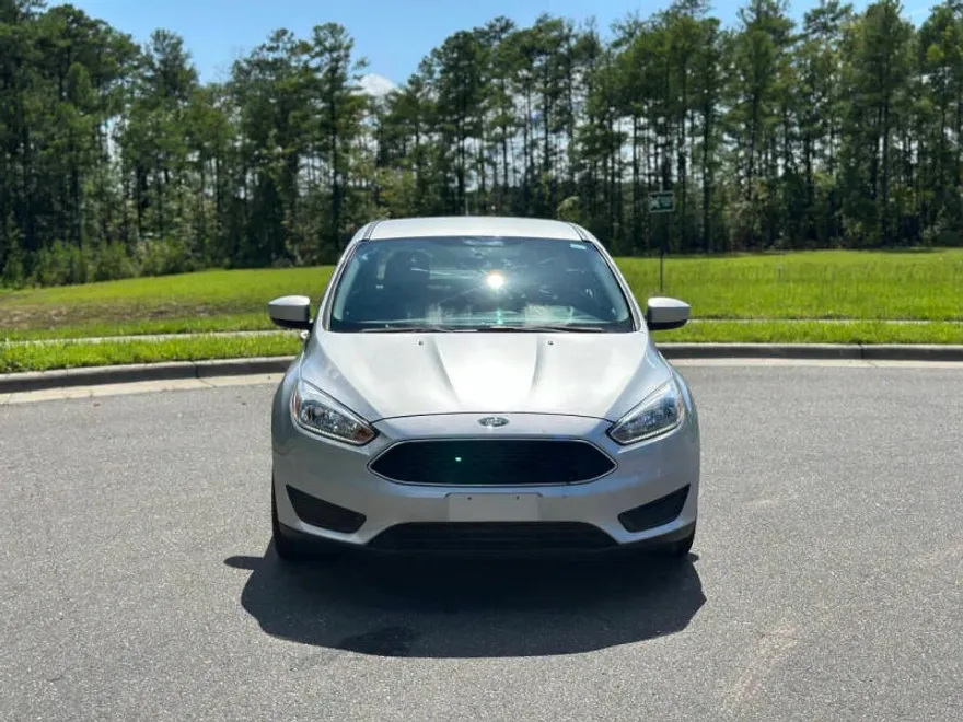 2018 Ford Focus SE photo 1