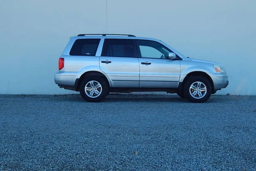 2005 Honda Pilot EX photo 1
