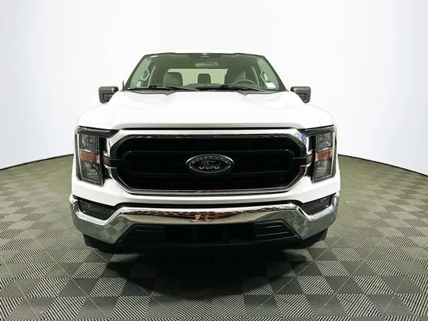 2023 Ford F-150 XLT photo 1