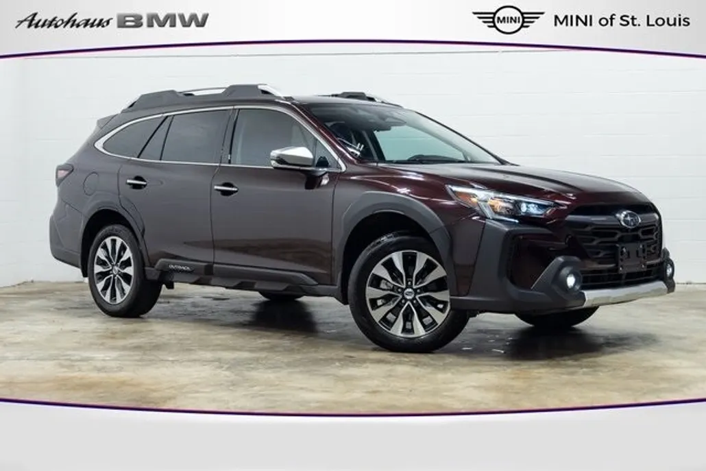 2023 Subaru Outback Touring XT photo 1