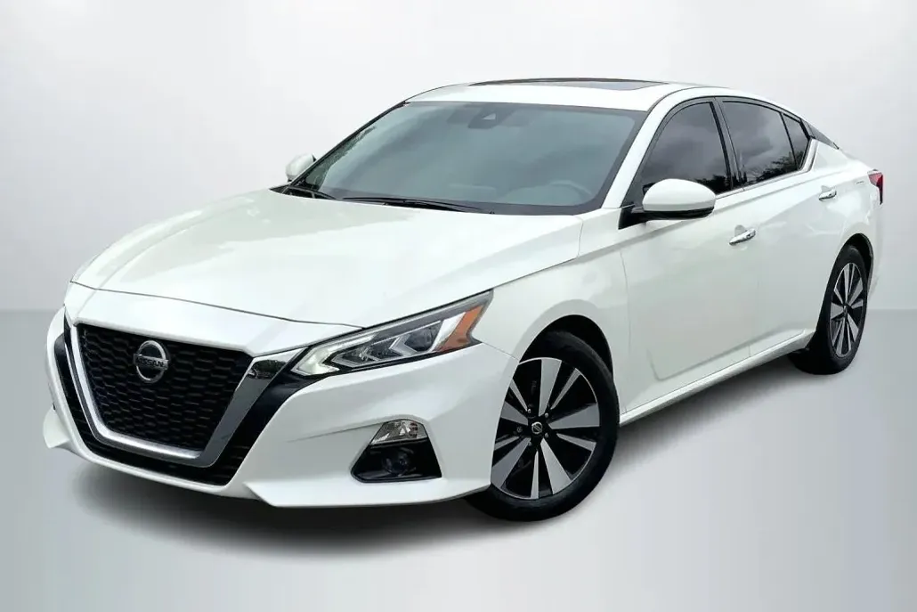 2019 Nissan Altima 2.5 SV photo 1