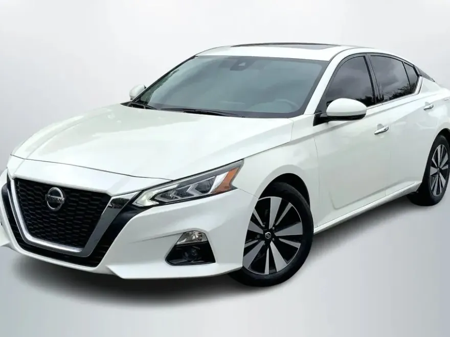 2019 Nissan Altima 2.5 SV photo 1