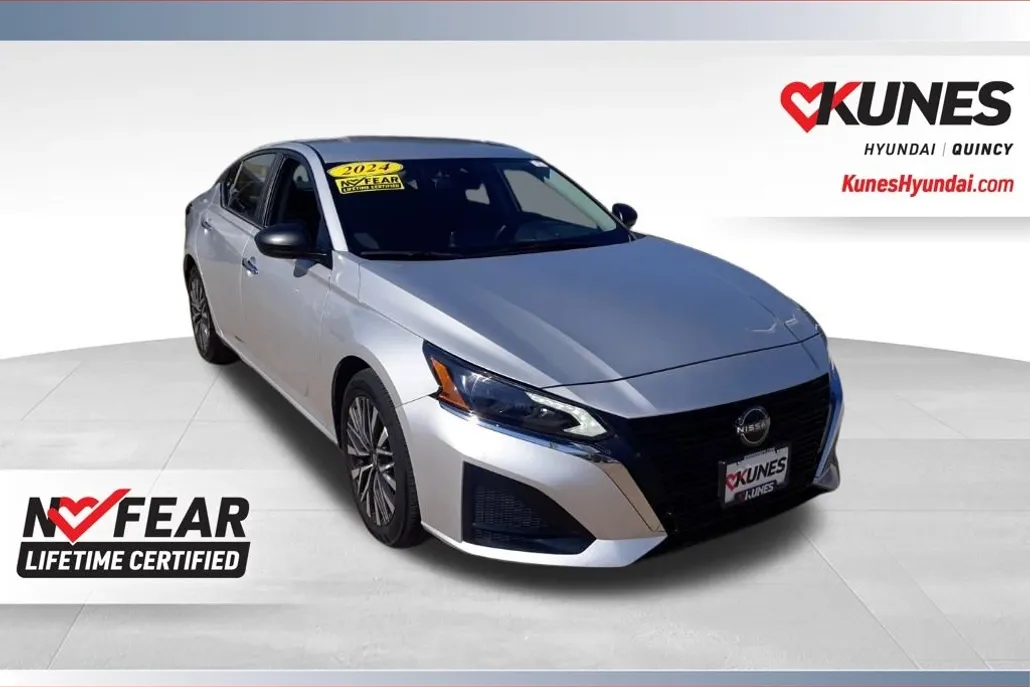 2024 Nissan Altima 2.5 SV photo 1