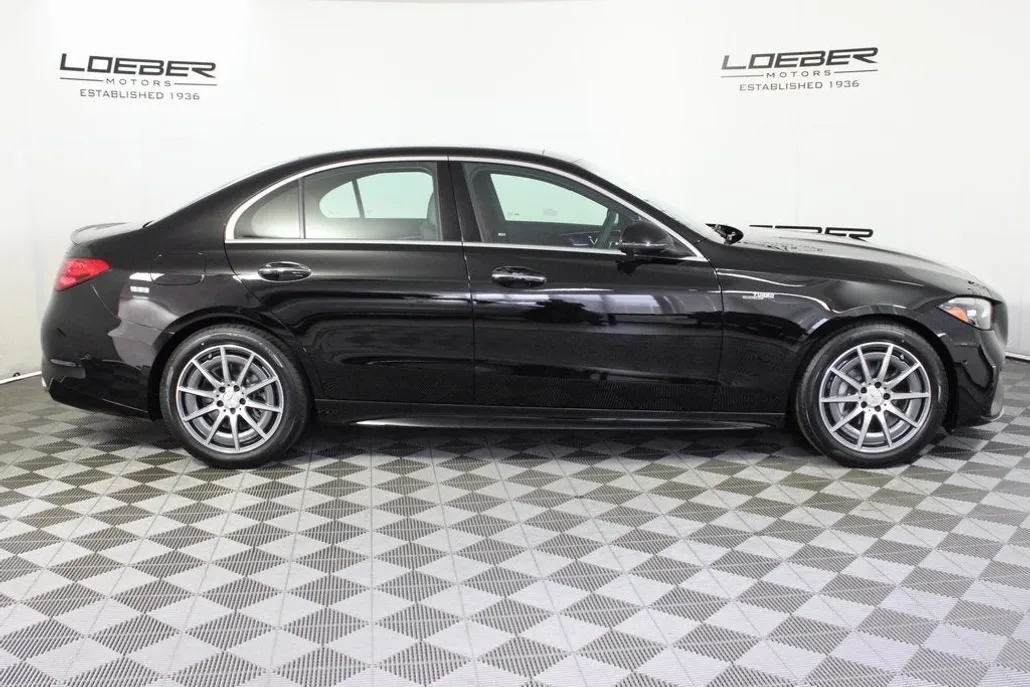 2025 Mercedes Benz C 43 AMG 4MATIC photo 1