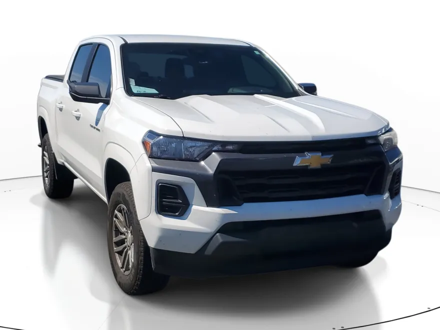 2023 Chevrolet Colorado LT photo 1