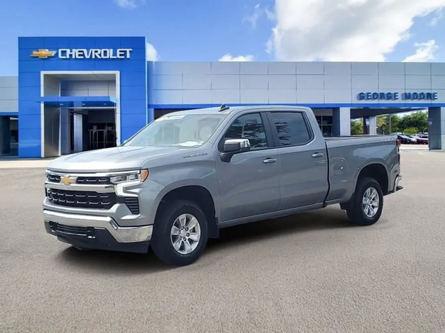 2023 Chevrolet Silverado 1500 LT photo 1