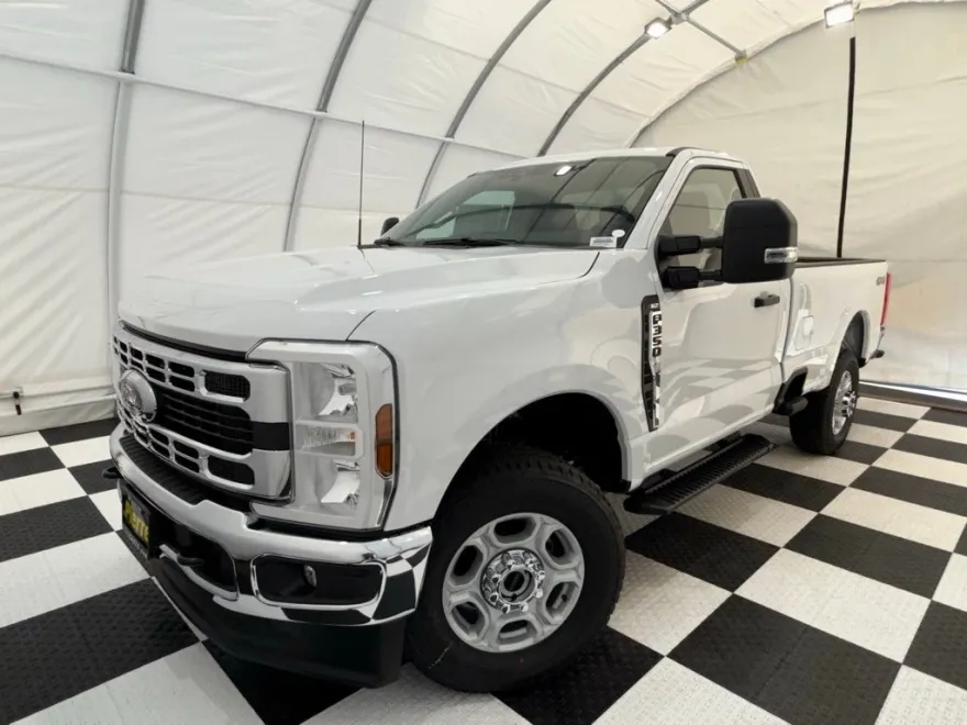 2025 Ford F-350 XLT photo 1