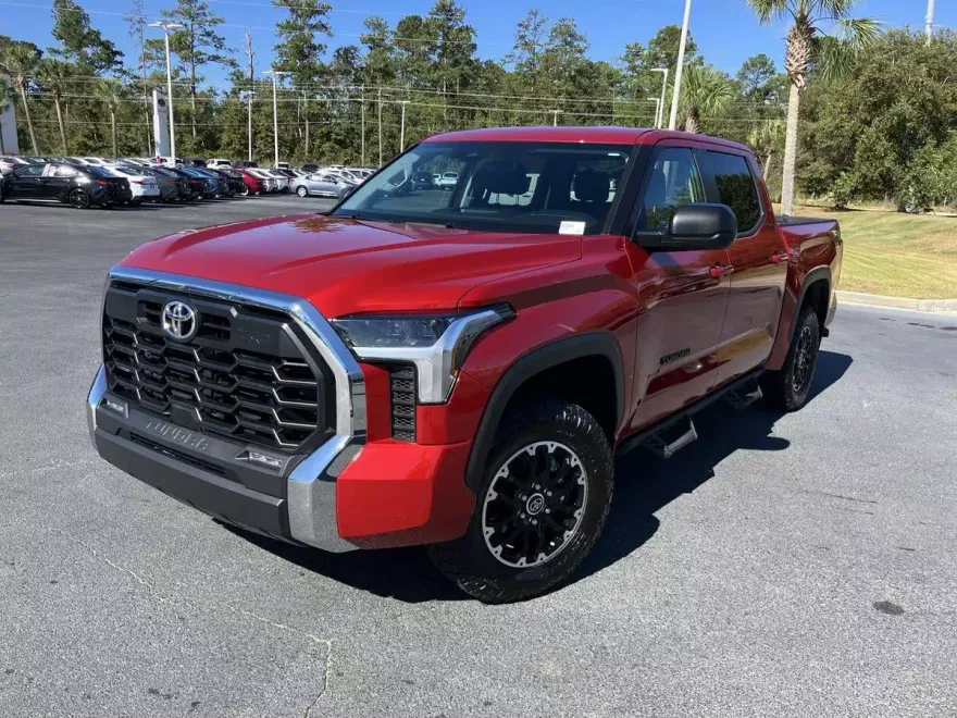 2024 Toyota Tundra SR5 CrewMax photo 1