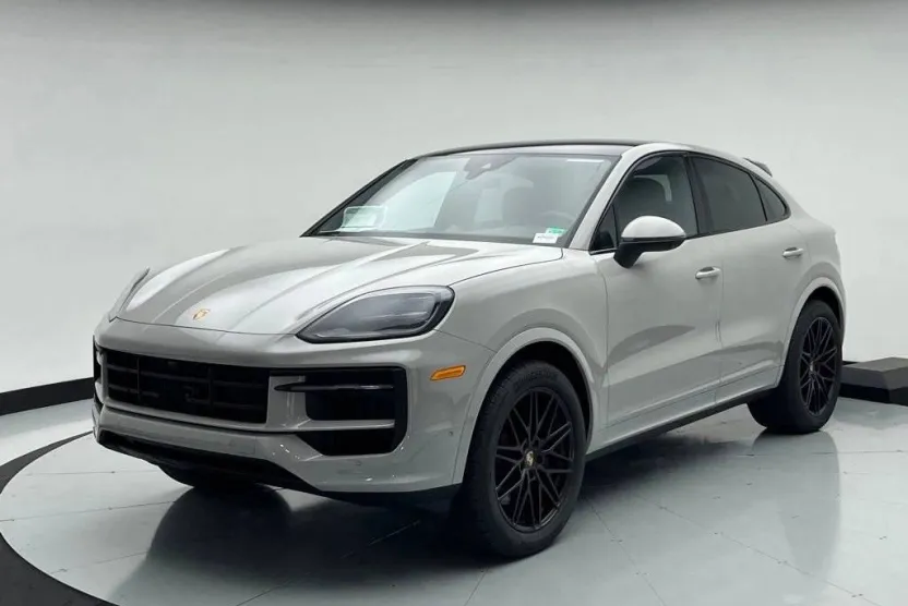 2026 Porsche Cayenne Coupe photo 1