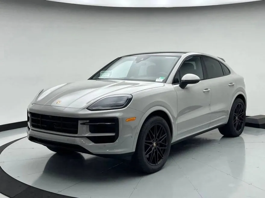 2026 Porsche Cayenne Coupe photo 1