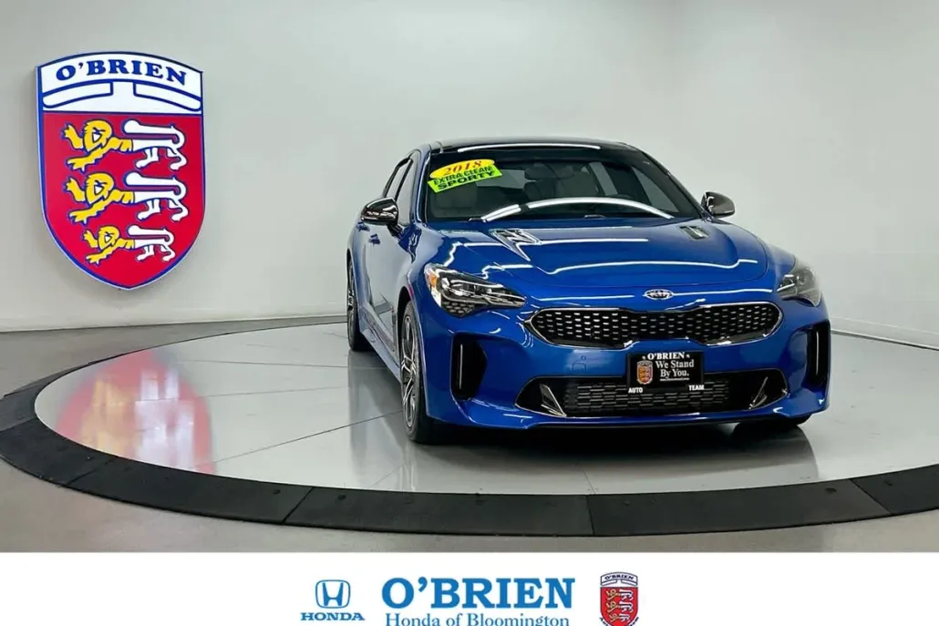 2018 Kia Stinger GT2 photo 1