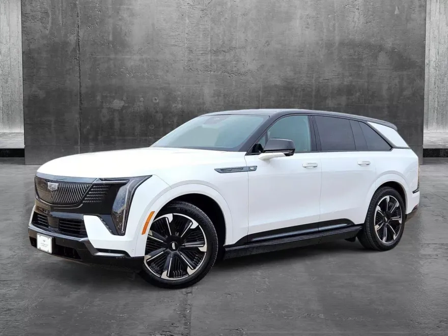 2025 Cadillac Escalade IQ Sport photo 1