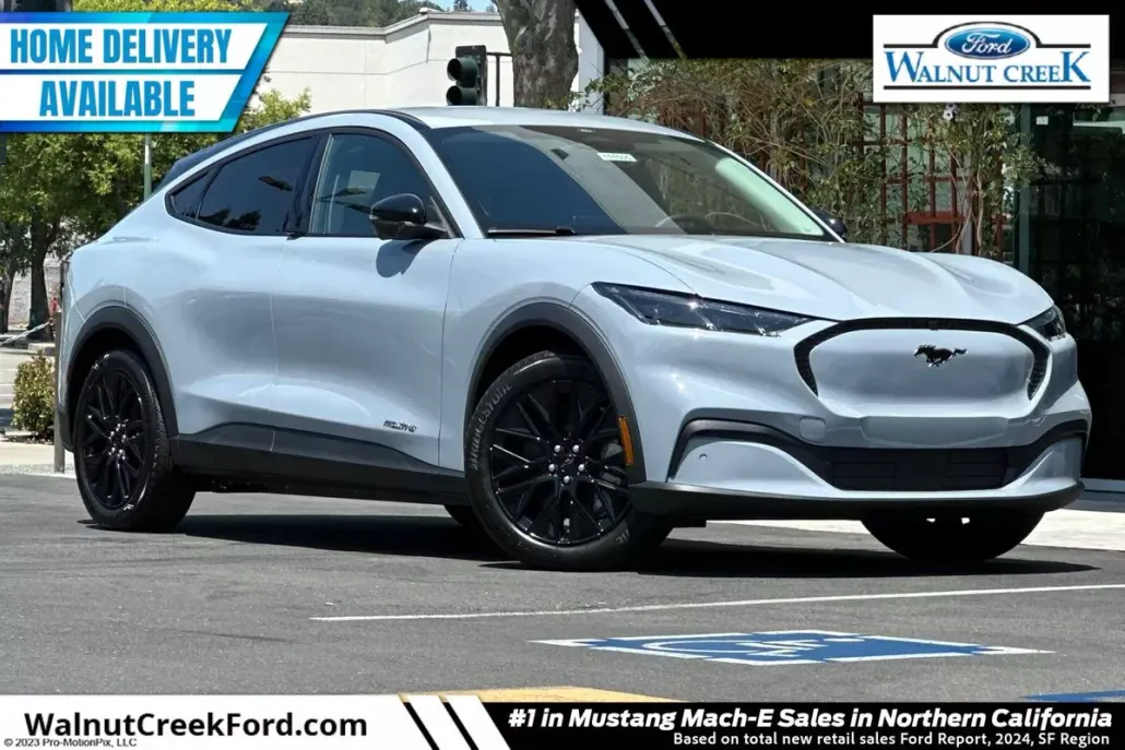 2025 Ford Mustang Mach-E Select photo 1