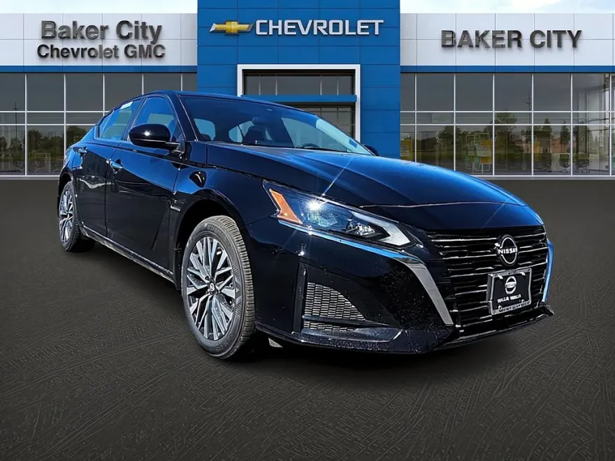 2024 Nissan Altima 2.5 SV photo 1