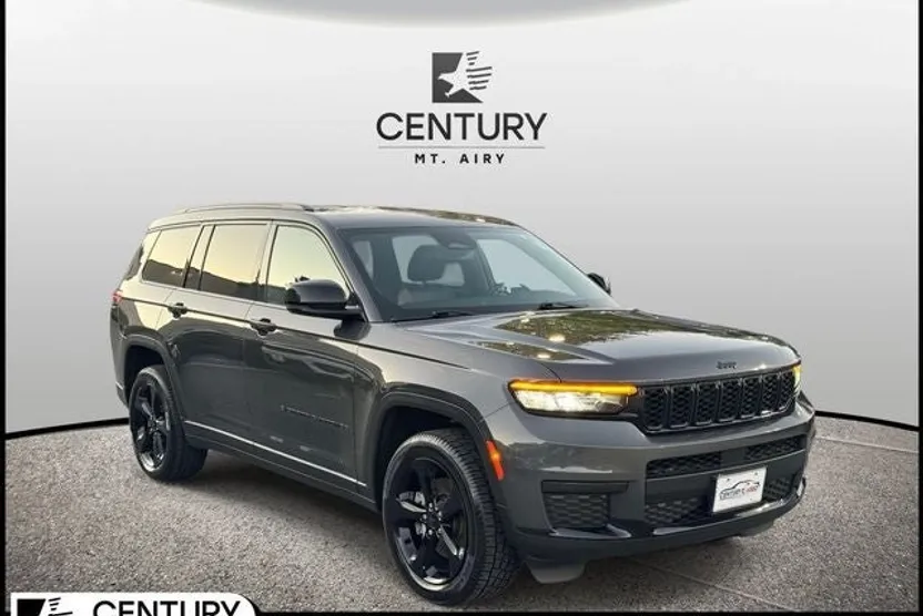 2022 Jeep Grand Cherokee Altitude photo 1