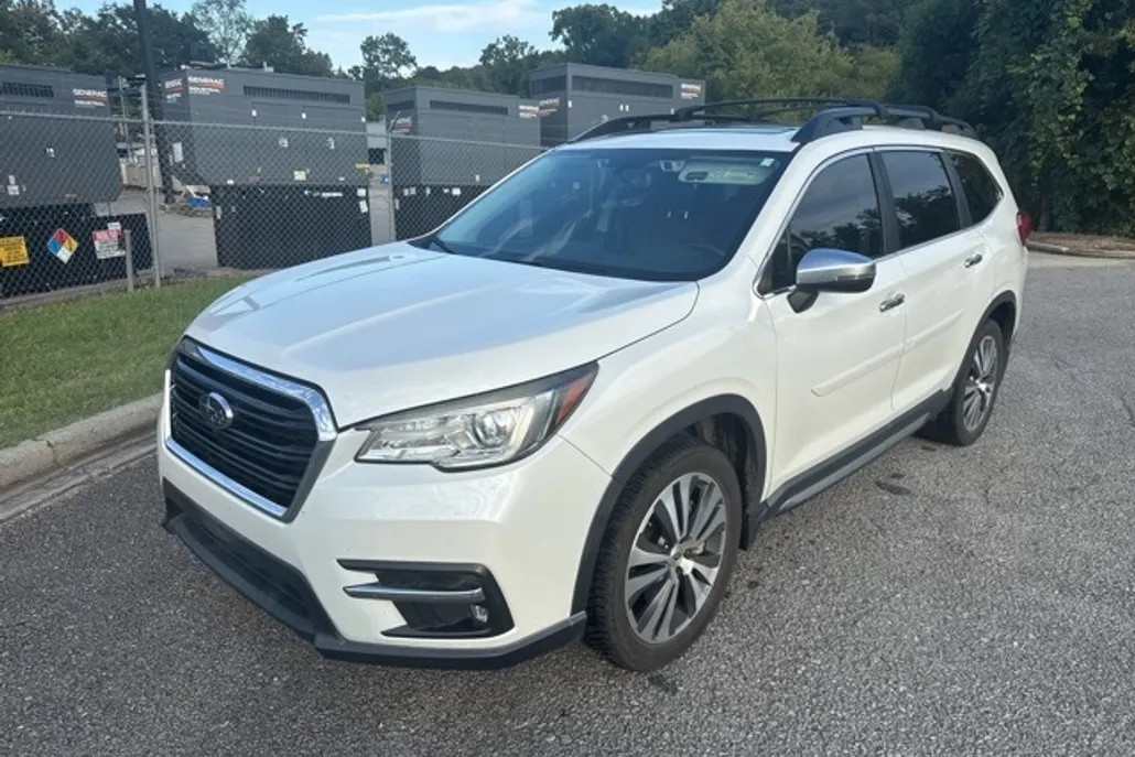 2020 Subaru Ascent Touring photo 1