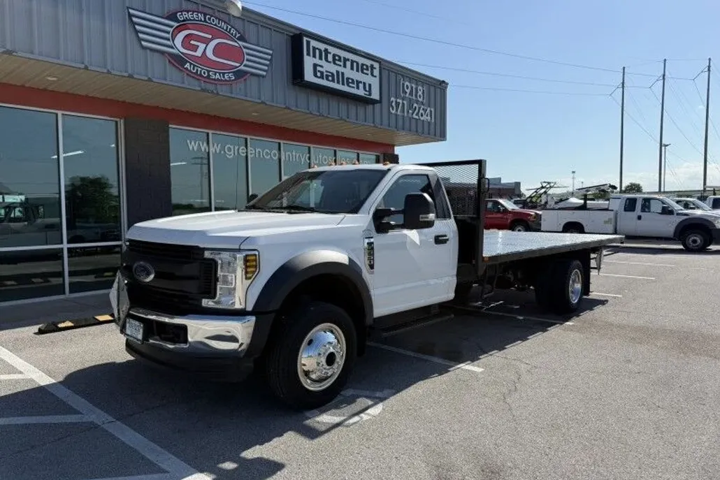 2018 Ford F-550 XL photo 1