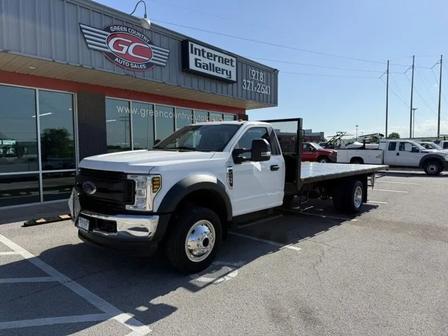 2018 Ford F-550 XL photo 1