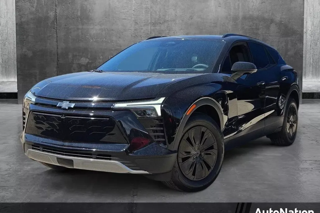2025 Chevrolet Blazer EV photo 1
