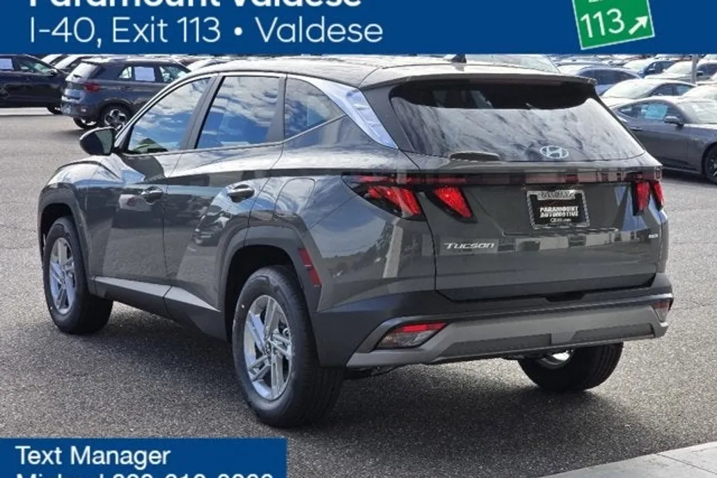 2026 Hyundai Tucson SE photo 1