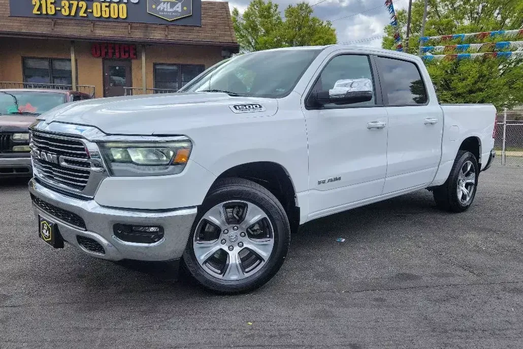 2023 Ram 1500 Laramie photo 1
