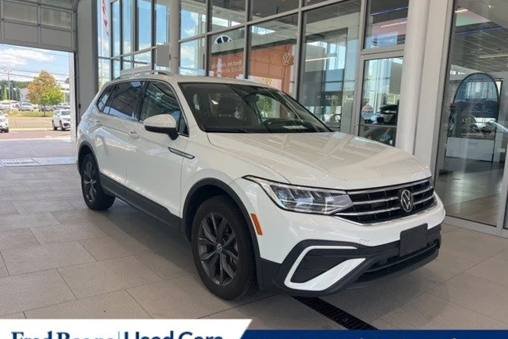 2022 Volkswagen Tiguan SE photo 1