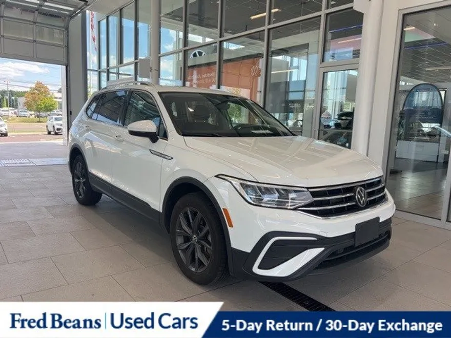 2022 Volkswagen Tiguan SE photo 1