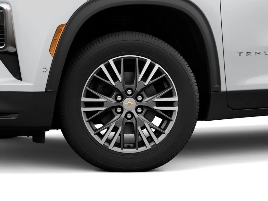 2025 Chevrolet Traverse photo 5