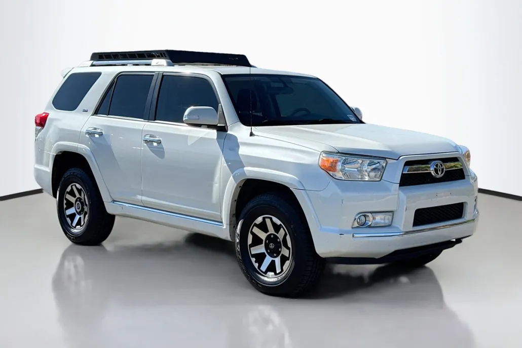 2013 Toyota 4Runner SR5 photo 1