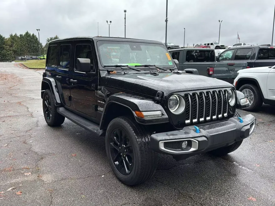 2023 Jeep Wrangler 4xe Sahara photo 1