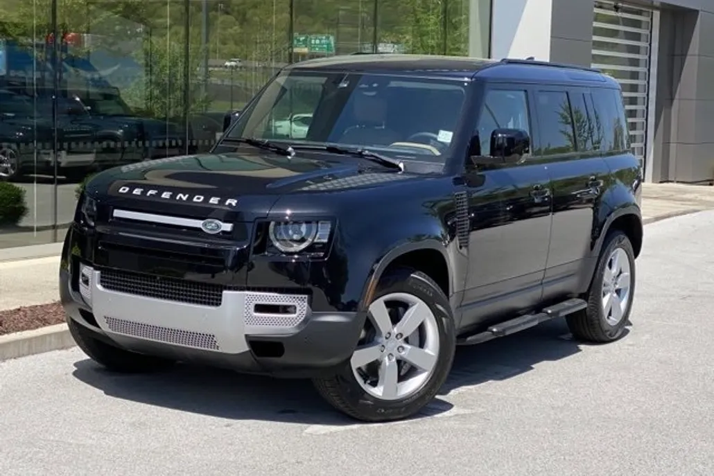 2025 Land Rover Defender 110 S photo 1