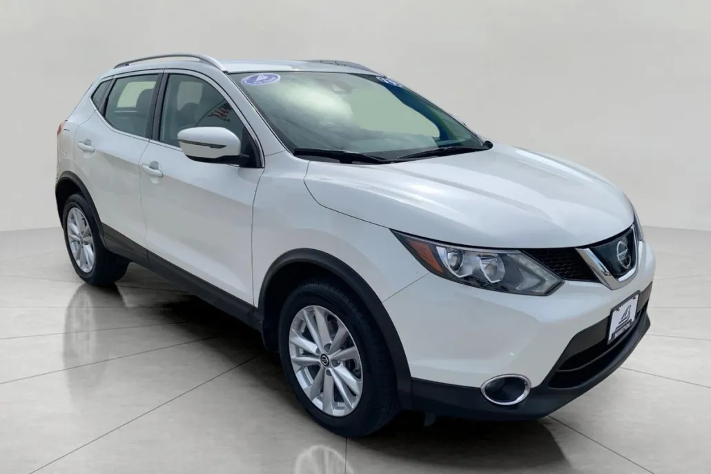 2019 Nissan Rogue Sport SV photo 1